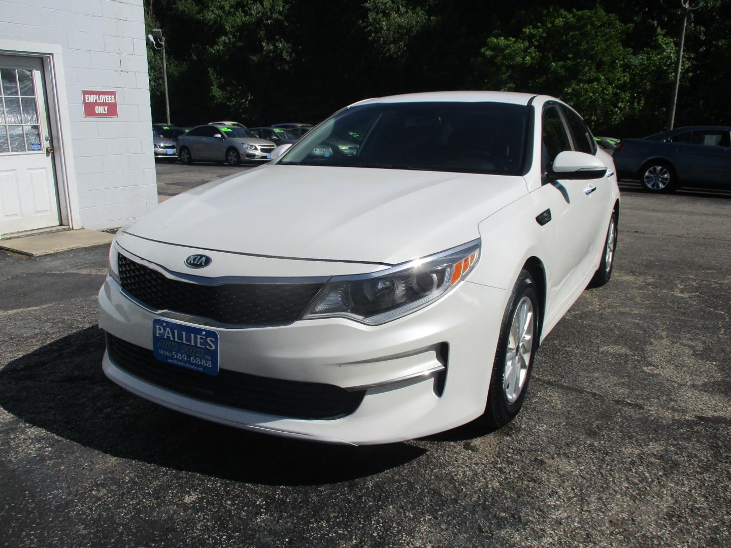 2016 WHITE Kia Optima (5XXGT4L34GG) , AUTOMATIC transmission, located at 540a Delsea Drive, Sewell, NJ, 08080, (856) 589-6888, 39.752560, -75.111206 - Photo#0